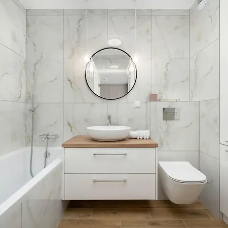 Stylish One Bedroom In By Renters Vratislav