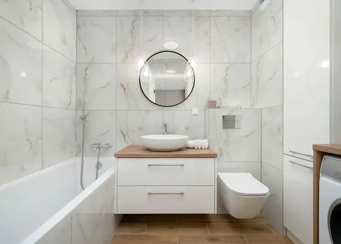 Stylish One Bedroom In By Renters Wrocław